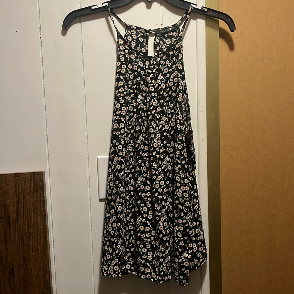 Floral pattern tank top, excellent condition